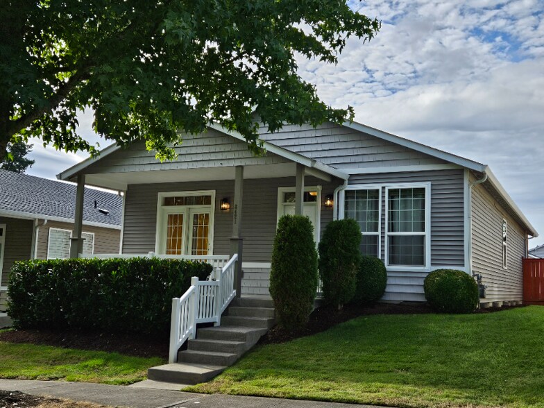 Building Photo - 8421 16th Ave SE