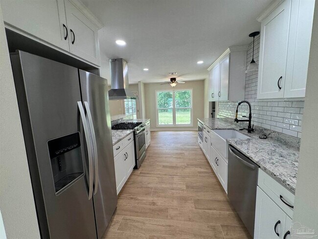 Building Photo - 7866 Apollo Dr