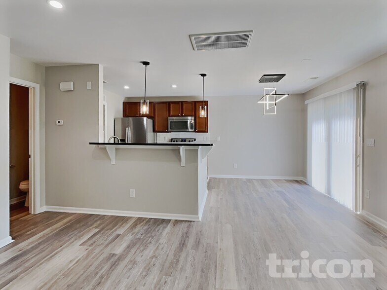 Building Photo - 3620 Ernie Dr