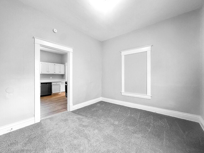 Building Photo - 127 N 40th St