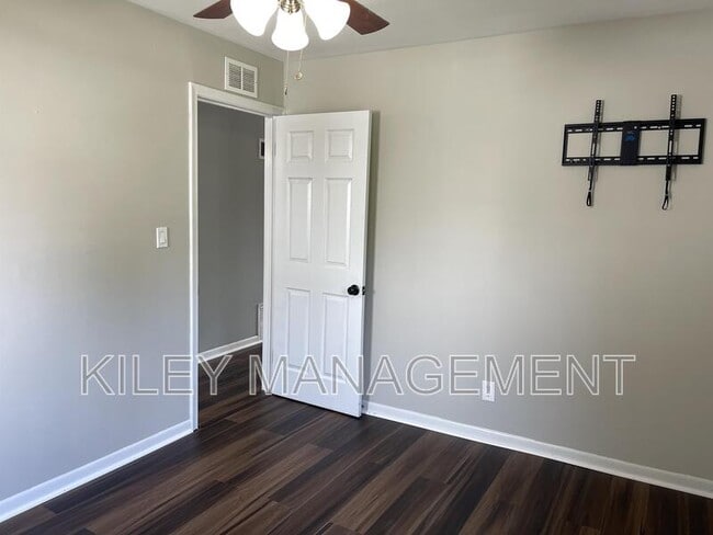 Building Photo - 23028 Pilgrim Ave