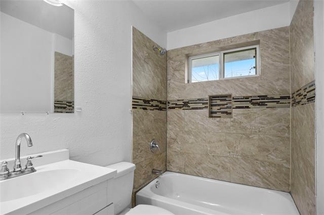 Building Photo - 3334 Modlin St