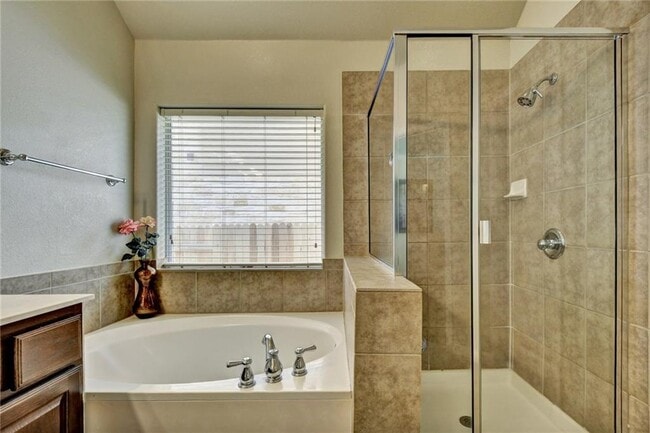 Building Photo - 2830 Stonecreek Pl