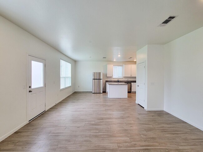 Building Photo - 16230 Dutton Clover Dr