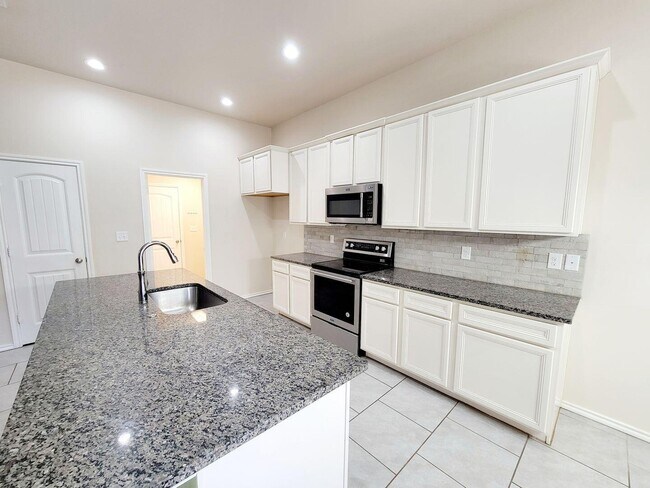 Building Photo - 13803 Avenue W