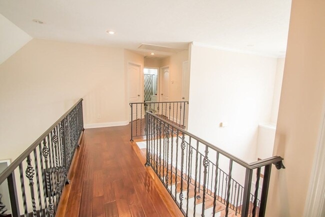 Building Photo - Beautiful Home in Evans!