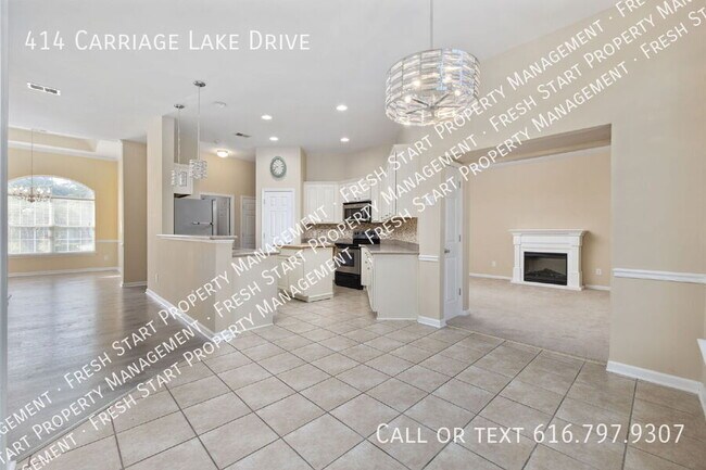 Building Photo - 414 Carriage Lake Dr