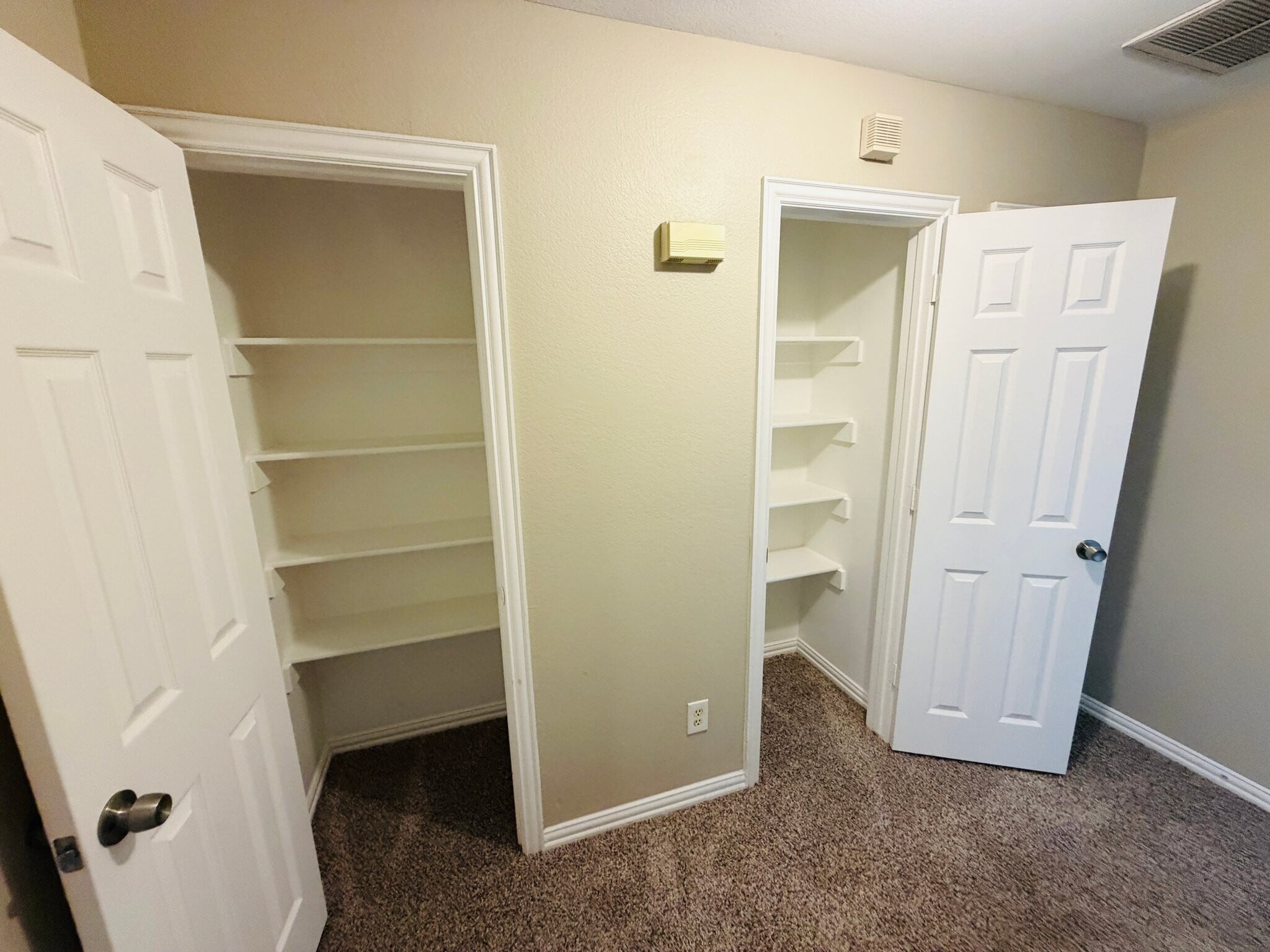 Building Photo - 5808 Blackmon Ct