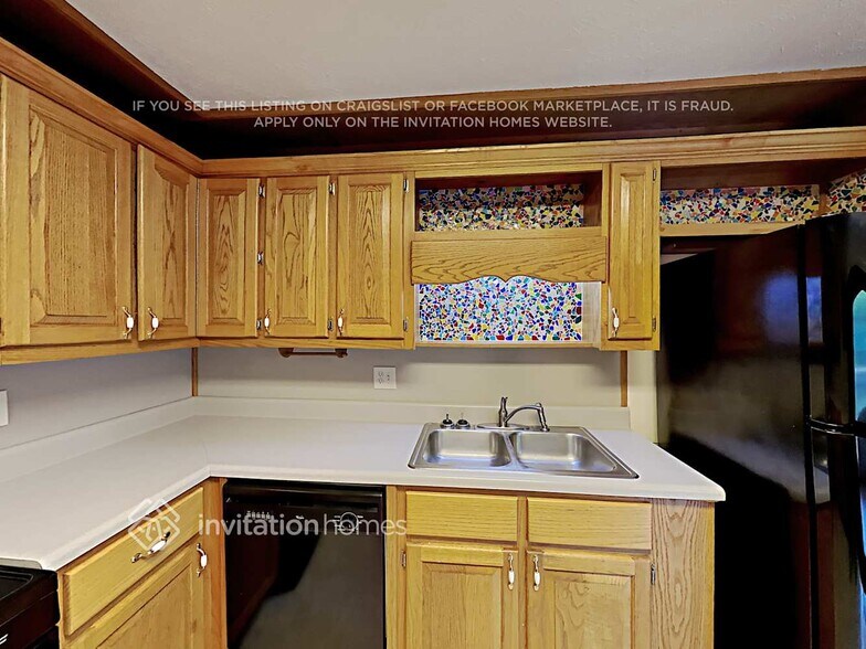 Building Photo - 4189 Terrace Dr