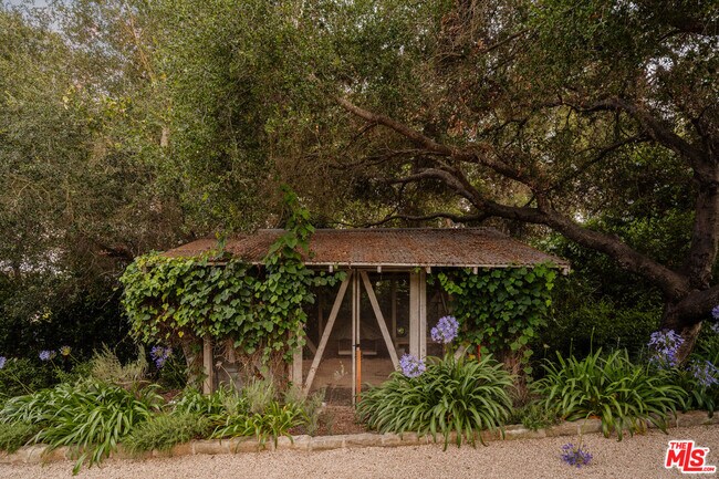 Building Photo - 848 Picacho Ln