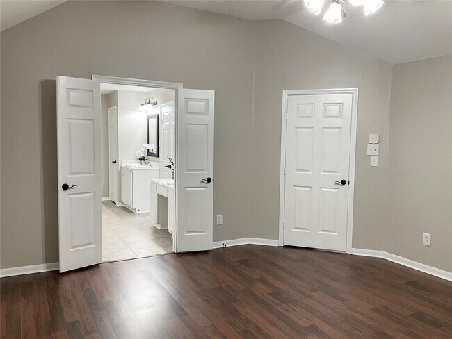 Building Photo - 43 N Merryweather Cir