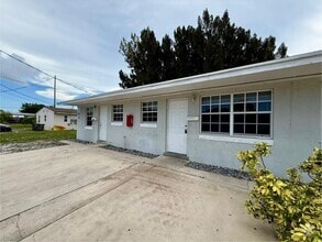 Building Photo - 4306 Greenwood Ave