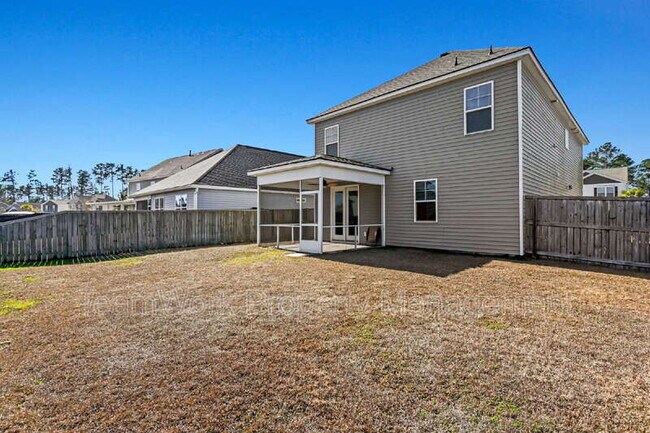 Building Photo - 454 Zenith Blvd