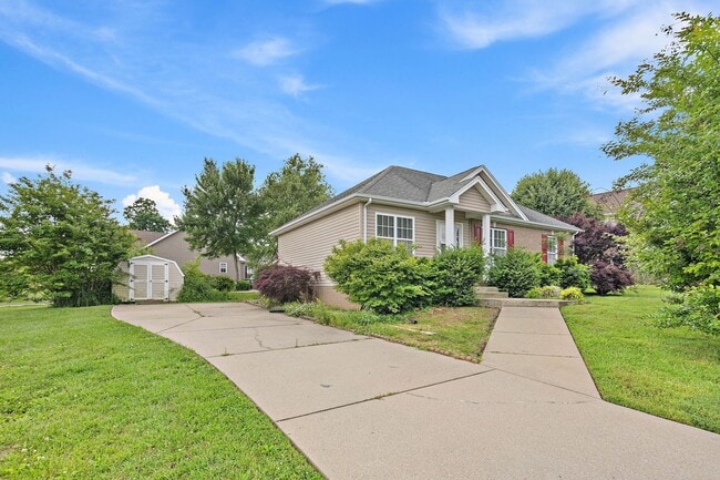 Building Photo - 5009 Legacy Dr