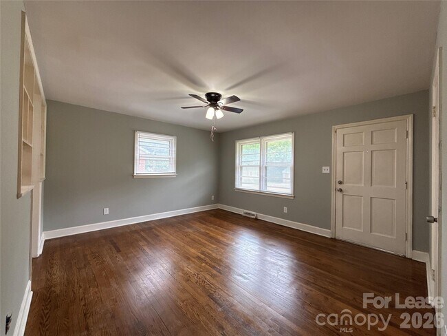 Building Photo - 4434 Brooktree Dr