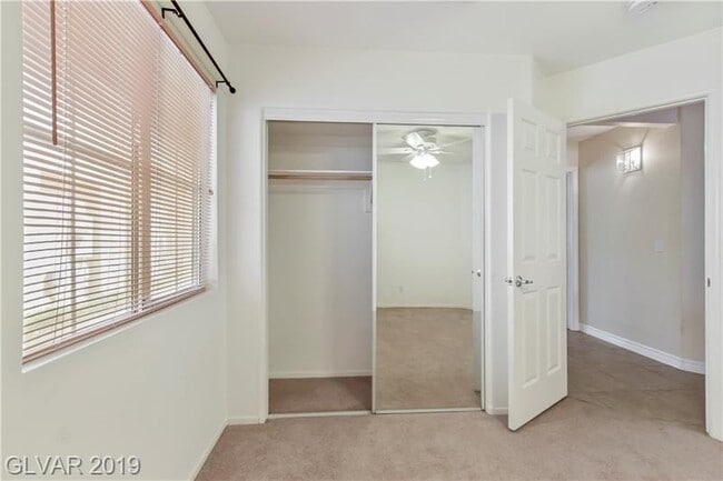 Building Photo - Single Story Townhome in Mountain Gate Community COMING SOON!