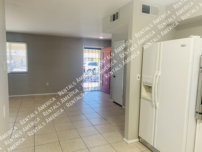 Building Photo - 11433 N Hagen Dr
