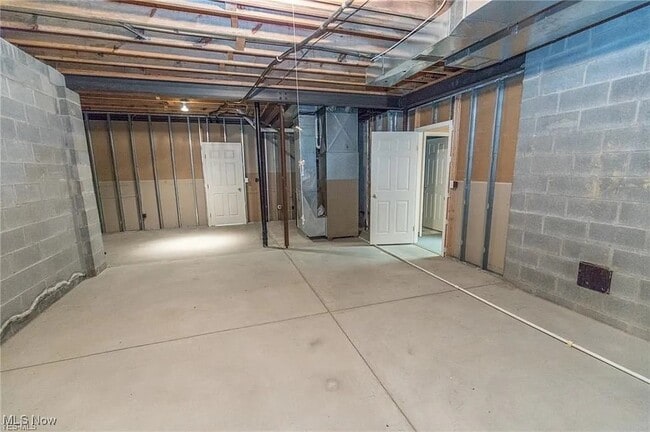 Building Photo - 7264 Forestwood Dr