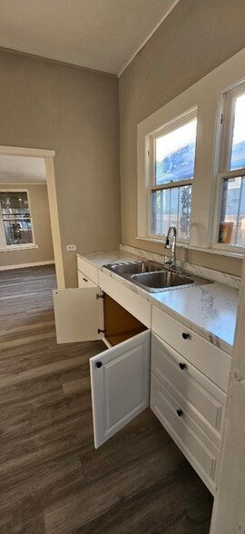 Building Photo - 120 Chicago Blvd