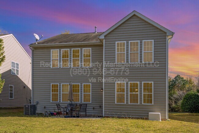 Building Photo - 5608 Cactus Valley Rd