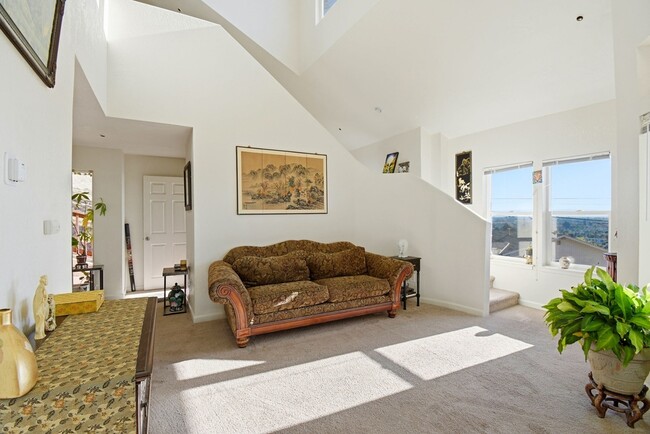 Building Photo - 9028 Burr St