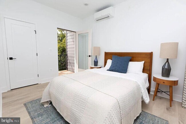 Building Photo - 1617 Eastern Ave