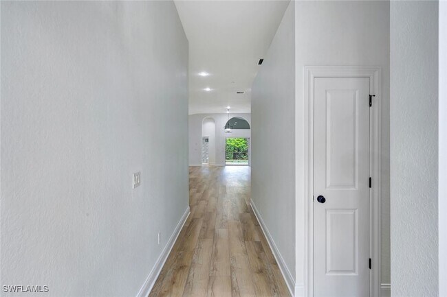 Building Photo - 7052 Timberland Cir