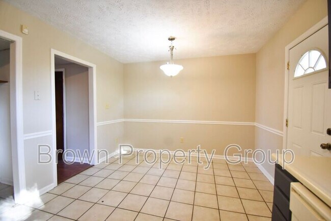 Building Photo - 3321 Scotty Hill Rd