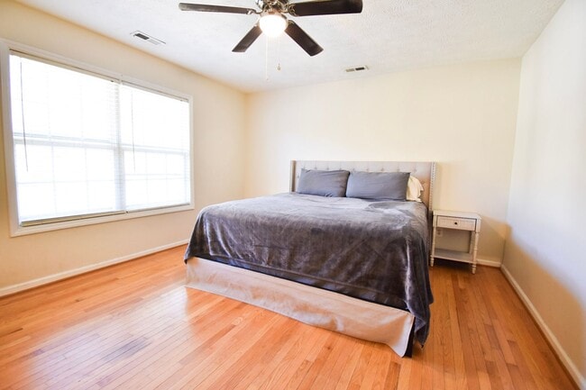 Building Photo - Coming Soon: 3 Bedroom 2.5 Bathroom-Pets Okay