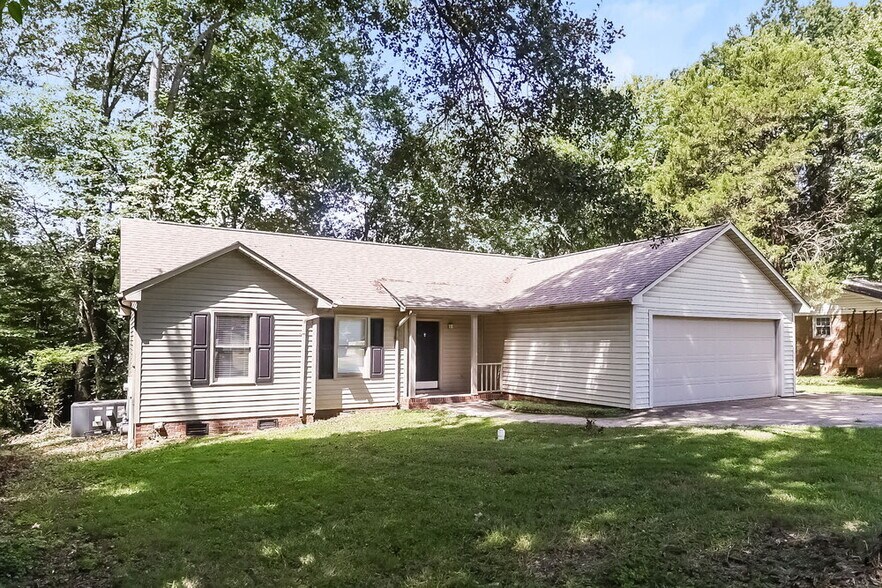 Building Photo - 6262 Morehead Rd