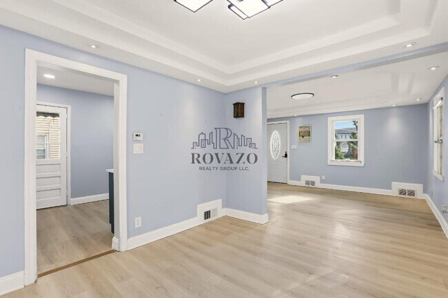 Building Photo - 58 Melrose Terrace