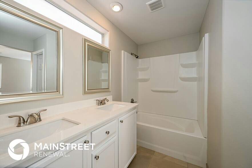 Building Photo - 7270 Morrison St