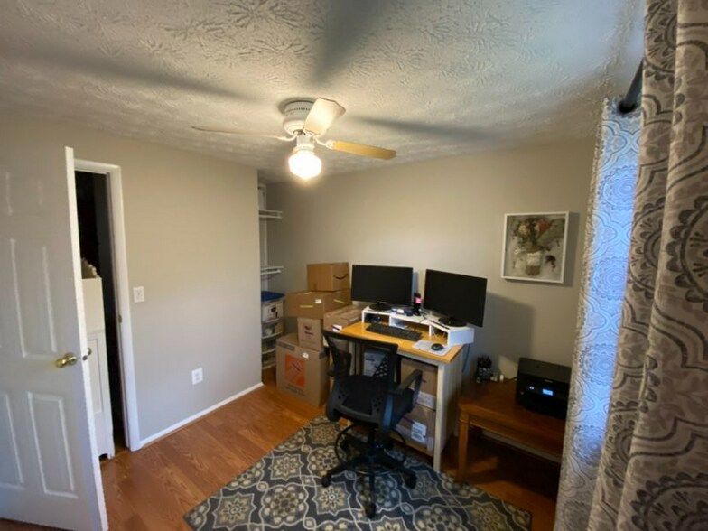 Building Photo - 8289 Wold Den Ct