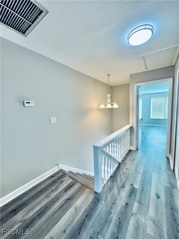 Building Photo - 4641 SW Santa Barbara Pl