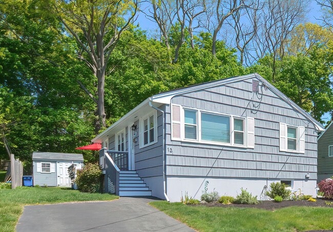 Building Photo - Winter Rental: Ryal Side in Beverly (Utilities Included)