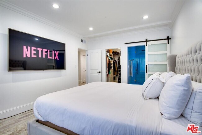 Building Photo - 1909 Pelham Ave