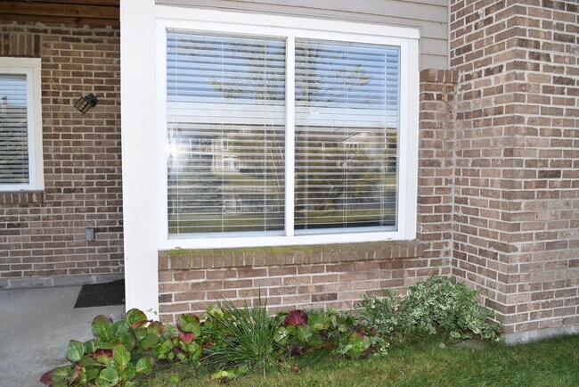 Building Photo - 5612 Baywatch Way