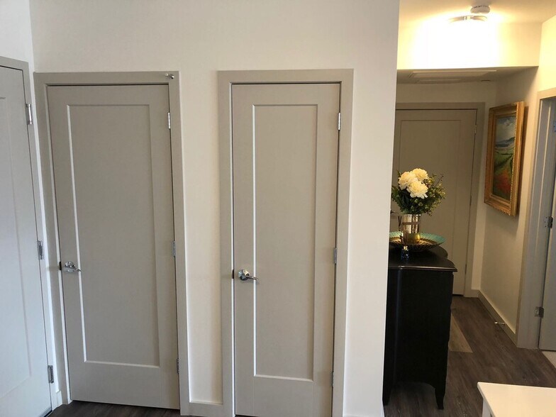 Building Photo - 180 Telford St