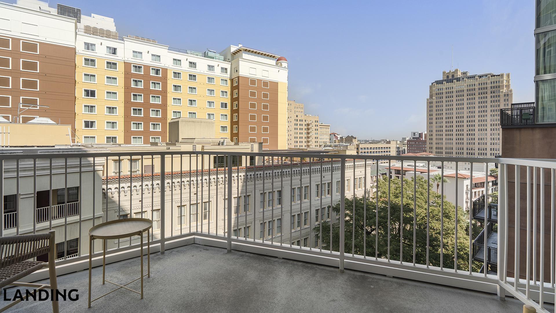 Building Photo - 143 E Commerce St