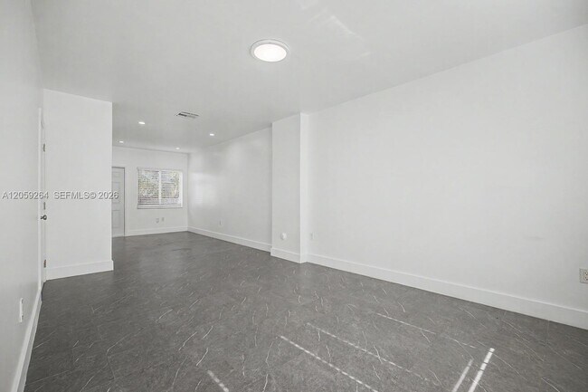 Building Photo - 8466 NW 4th Ct