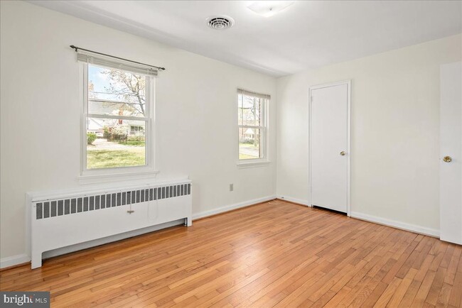 Building Photo - 6008 Brookland Rd