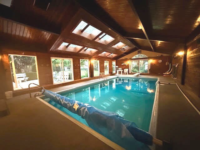 Building Photo - 810 S Edgewood Ln