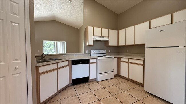 Building Photo - 2406 Violet Ct