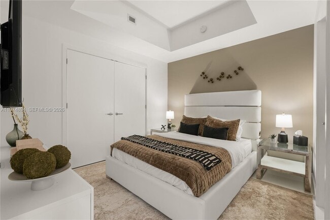 Building Photo - 851 NE 1st Ave