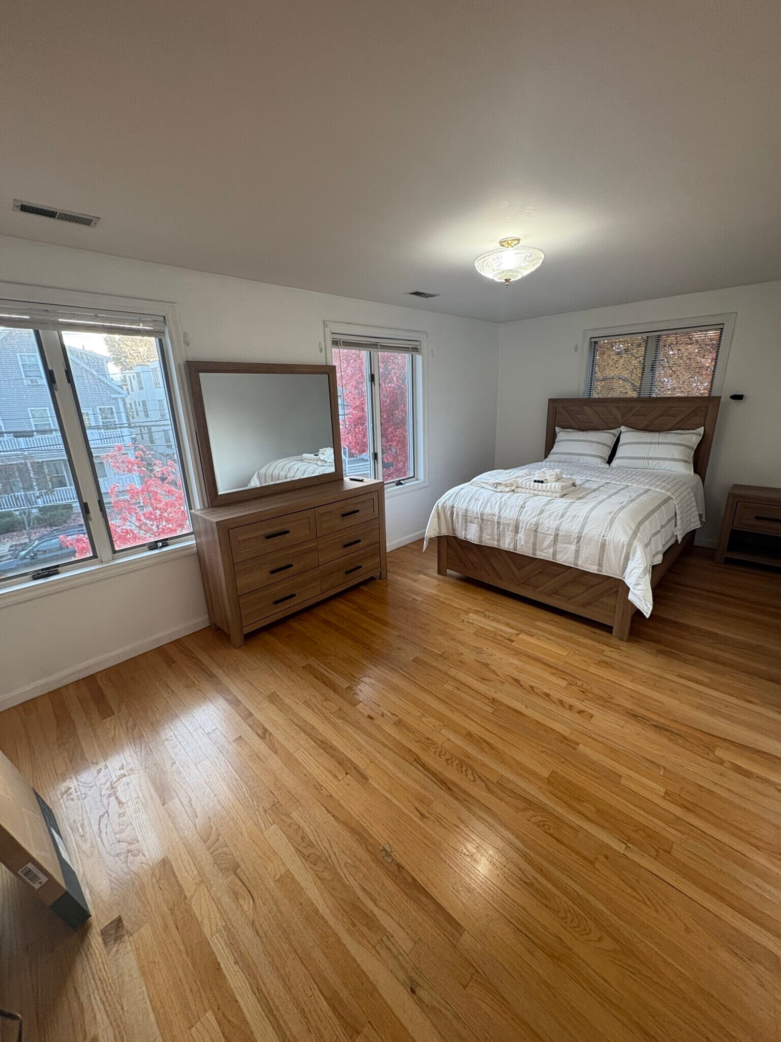 Building Photo - 309 Beacon St