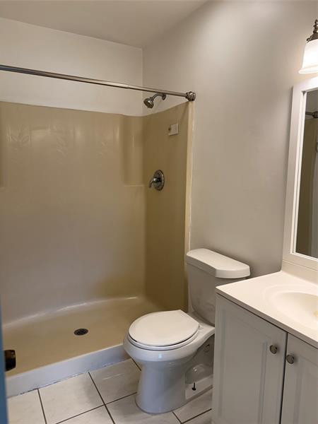 Building Photo - 6040 Shaker Wood Cir