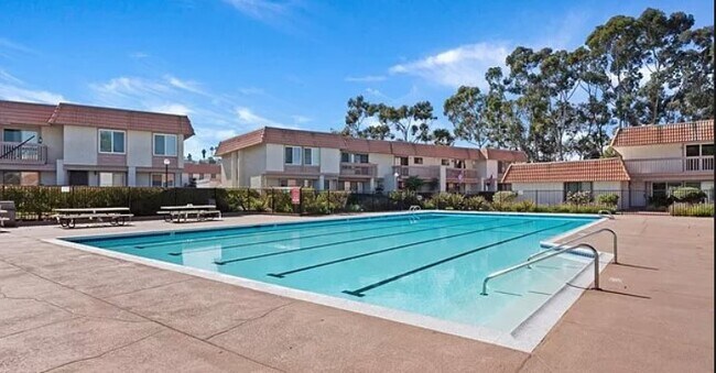 pool - 3201 Via Pescado