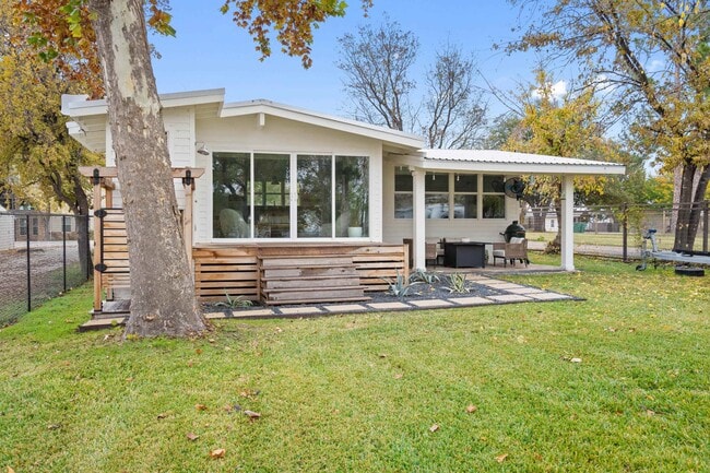 Building Photo - 316 Beach Dr