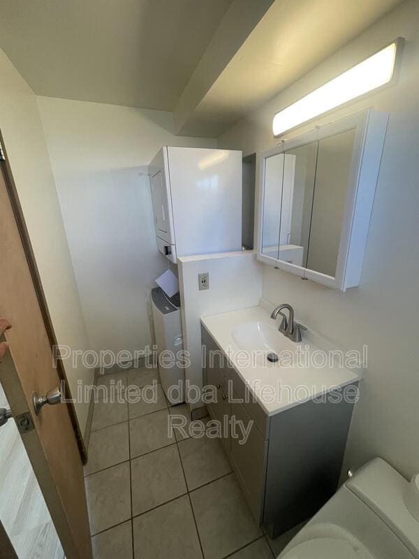 Building Photo - 1060 Kamehameha Hwy
