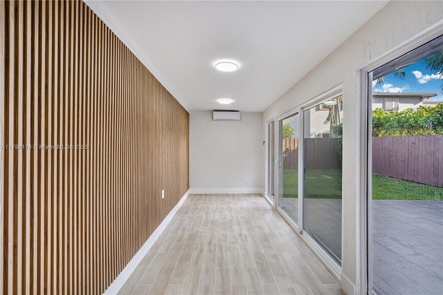 Building Photo - 14725 SW 107th Ter